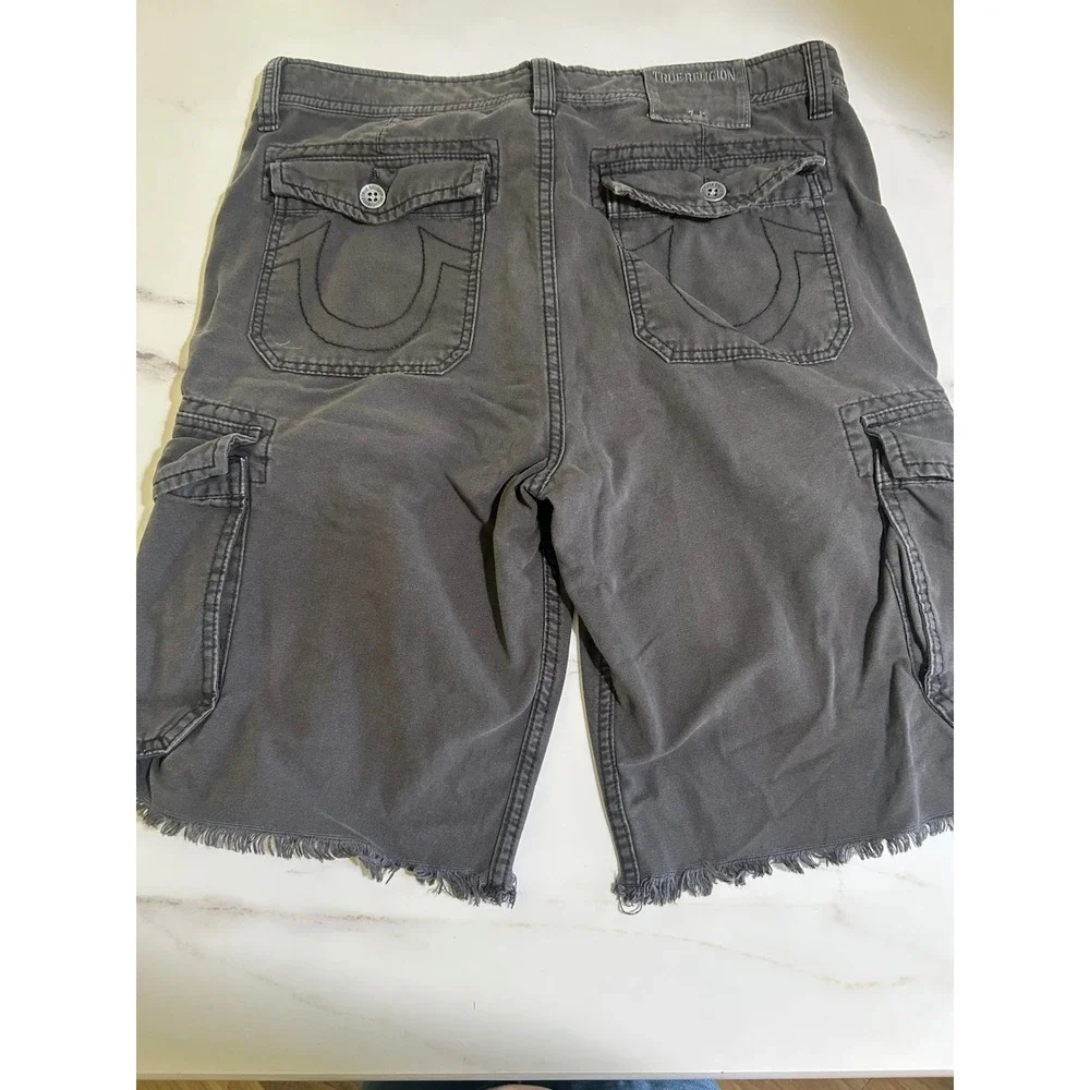 True Religion Mens Cargo Shorts 36 Gray Frayed Hem Horseshoe Pockets Cotton